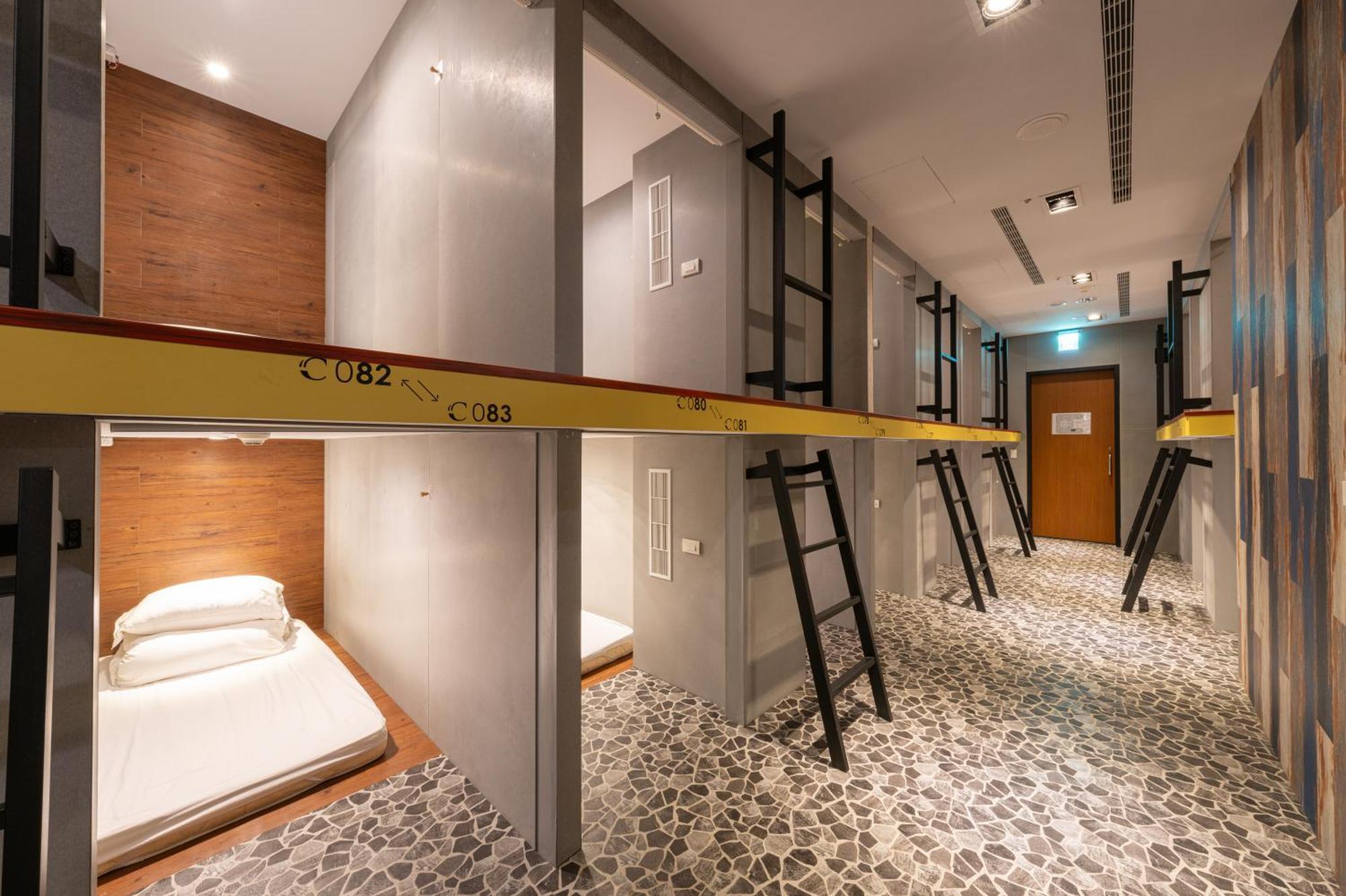 Ningcui Business Hotel Taichung Exterior foto