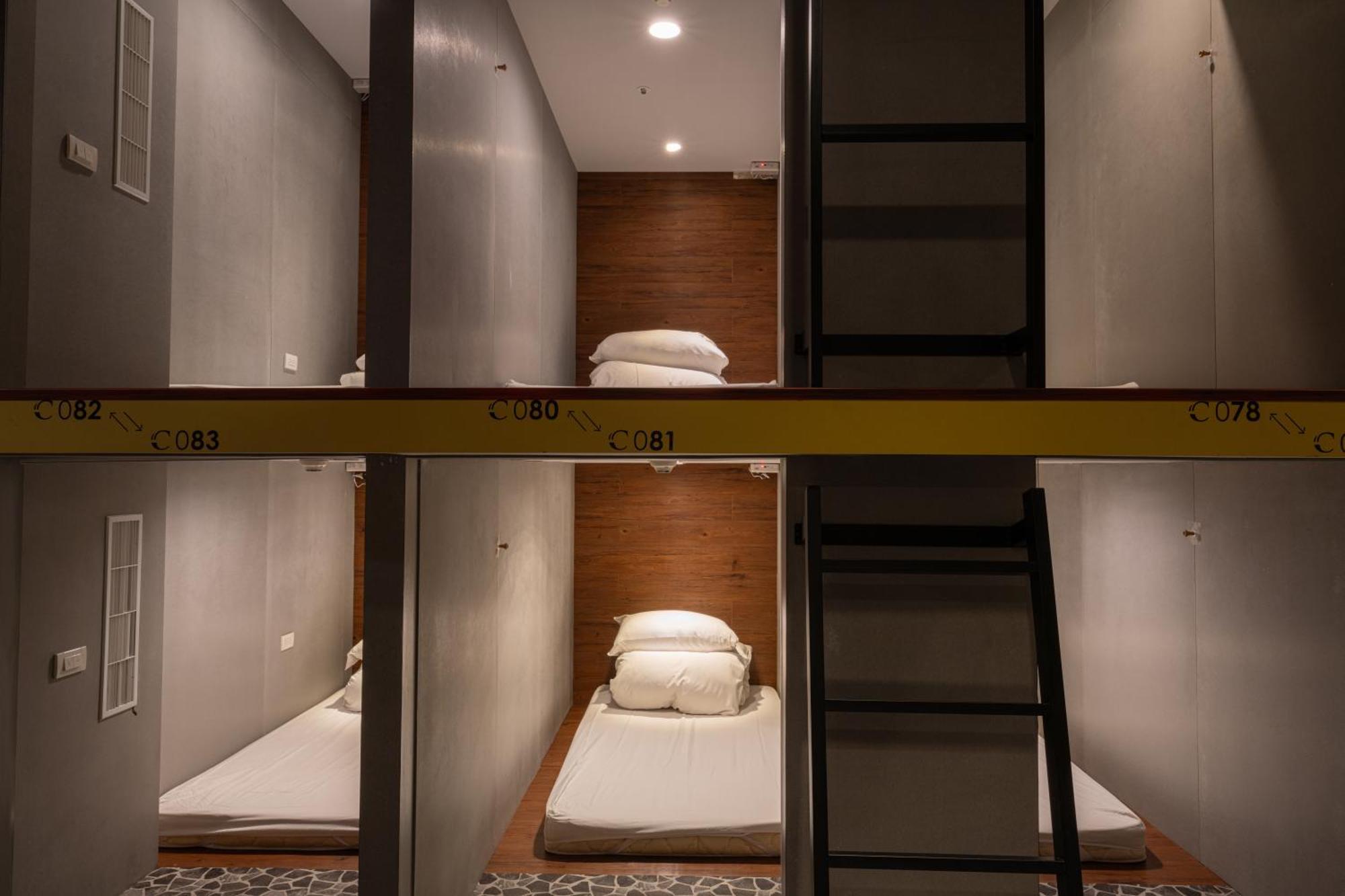 Ningcui Business Hotel Taichung Exterior foto