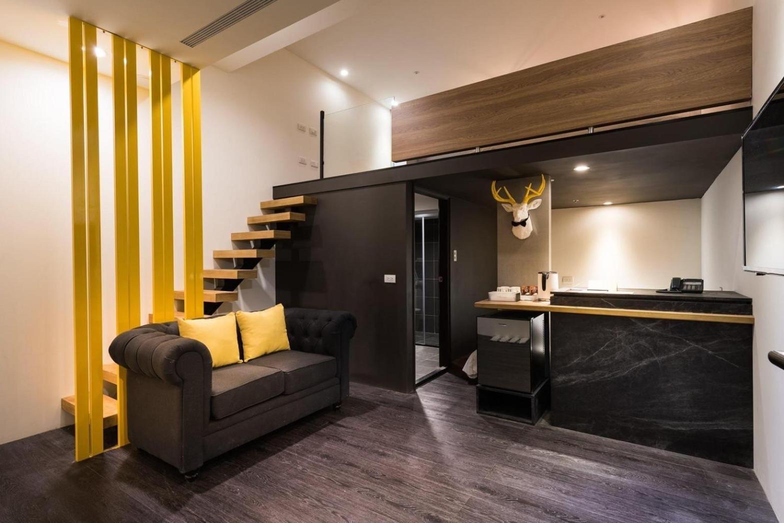 Ningcui Business Hotel Taichung Exterior foto