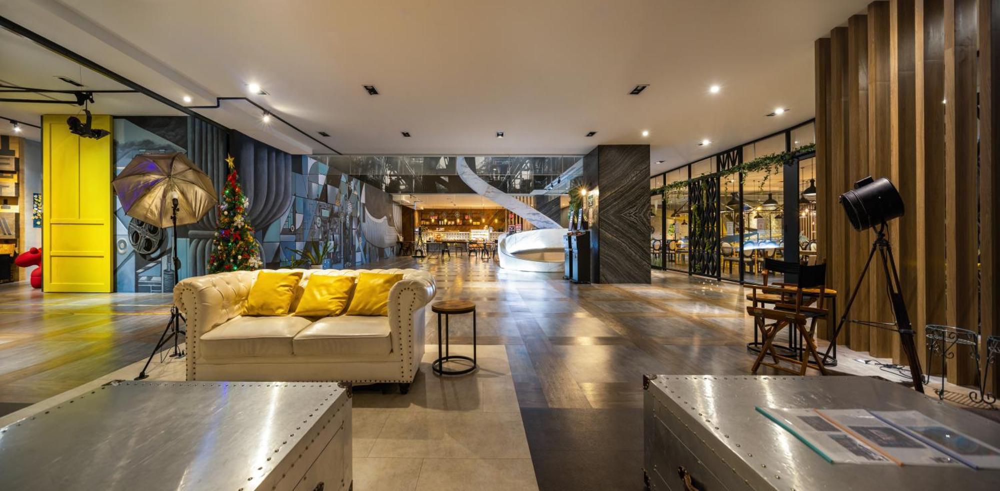 Ningcui Business Hotel Taichung Exterior foto