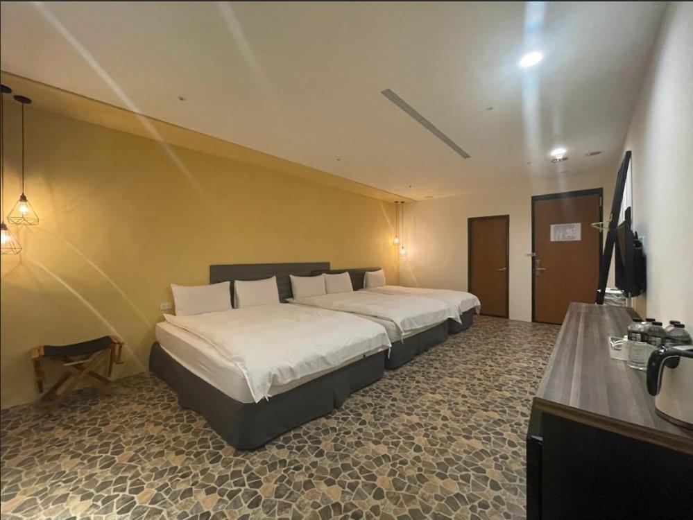 Ningcui Business Hotel Taichung Zimmer foto